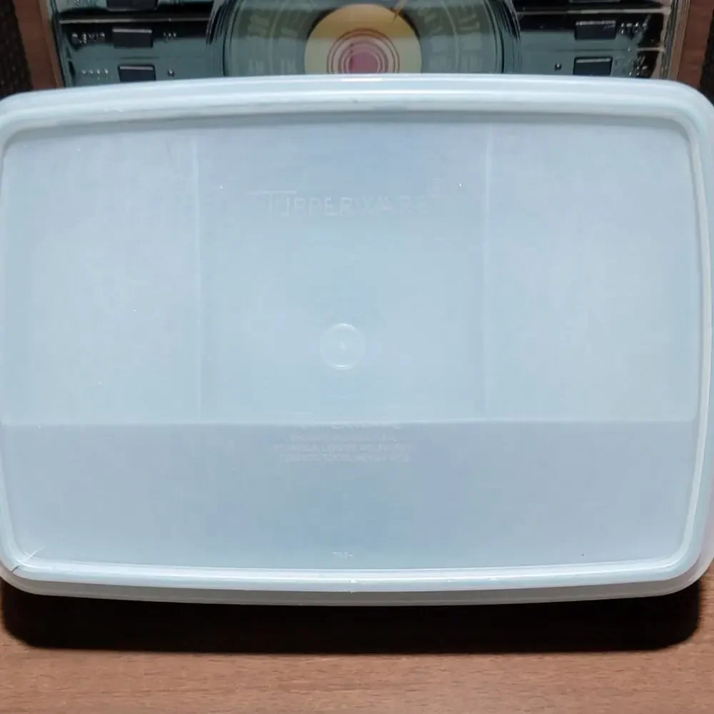 Tupperware Tuppercraft Container